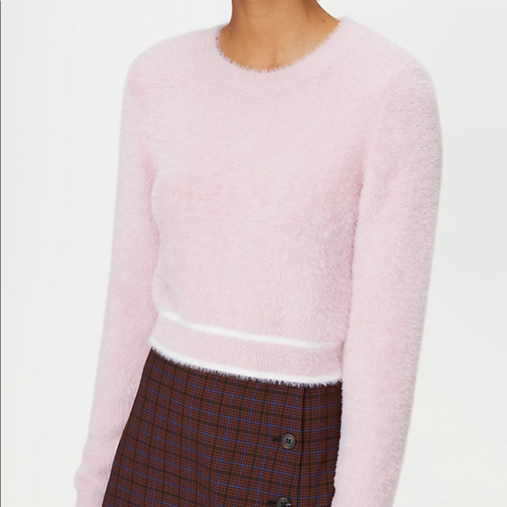 Aritzia pink sweater